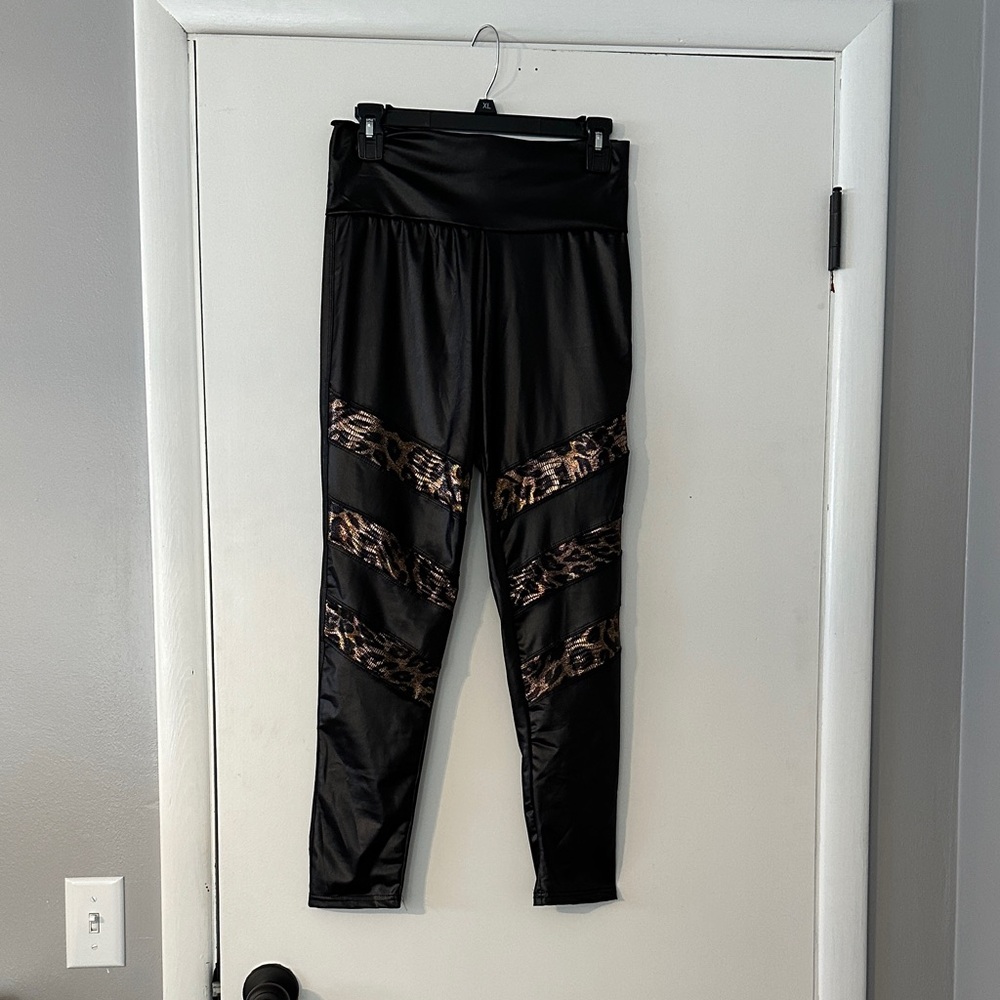 Black and Leopard Print Leggings